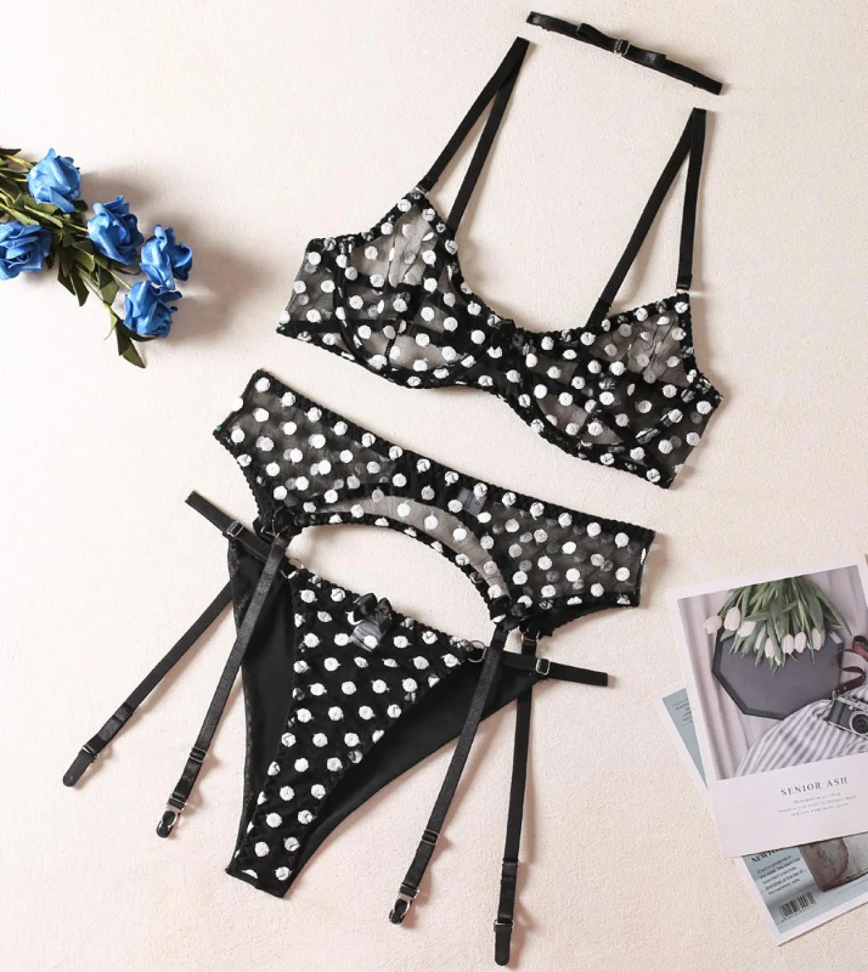 Fancy Lingerie Polka Dot Intimo da donna Bella applique Porno esotico Set di 4 pezzi Intimo di pizzo per coppia con Bo